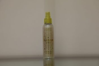 Ushas Shimmer Spray